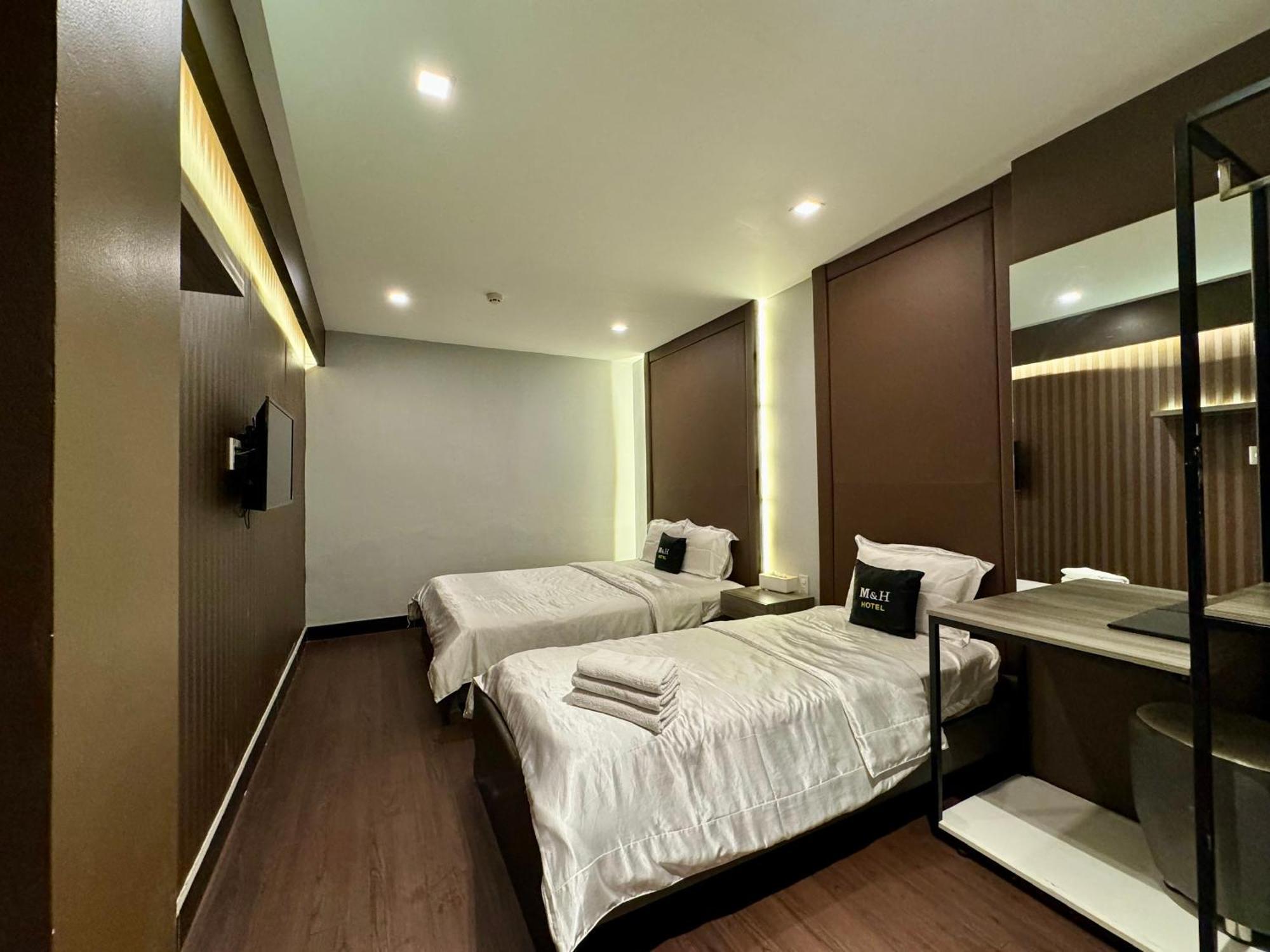 M&H Hotel Hô Chi Minh-Ville Extérieur photo